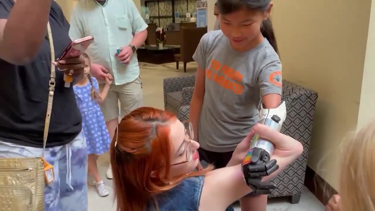 Prosthetic Demonstration for Limb Different Children