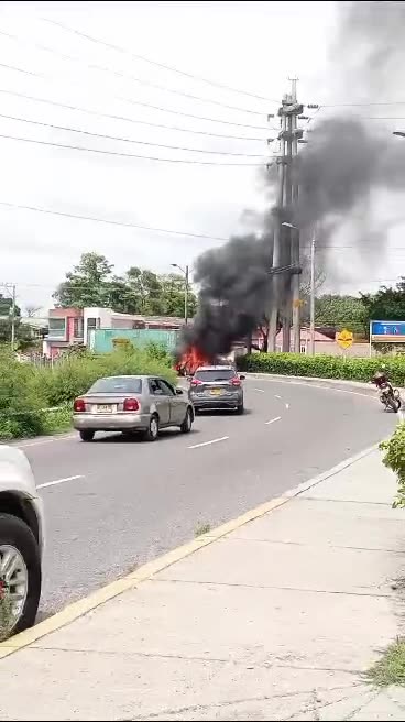 Incendio de un automóvil