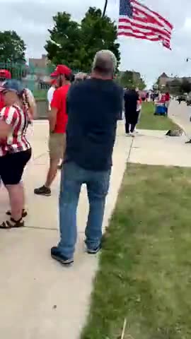 Huge Crowd Of Trump Supporting Patriots Are In Line For Trump's Wisconsin Rally