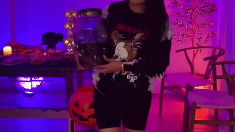 Which one are you making 🍸👻🎃 @LilyBae Mexican Entrepreneur