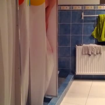Bathroom surfing 'keep fit class'
