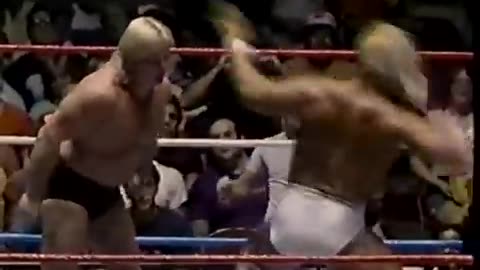 (1984.08.04) Hulk Hogan vs Greg Valentine - WWF