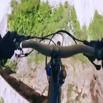 BIKE RADICAL NA MONTANHA