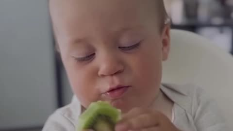 Hilarious Reaction of Cute Baby Trying to Eat / funny / Innocent