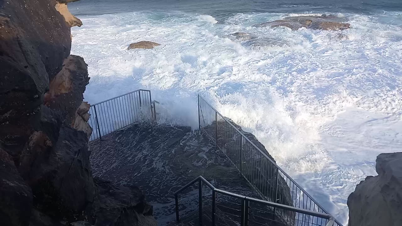 Coogee Beach, Sydney.