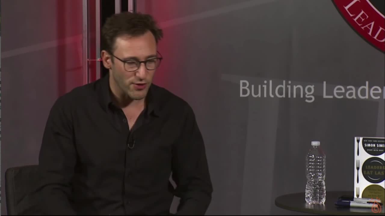 Simon Sinek - This Bad Habit you don't want to keep (yet most people do)