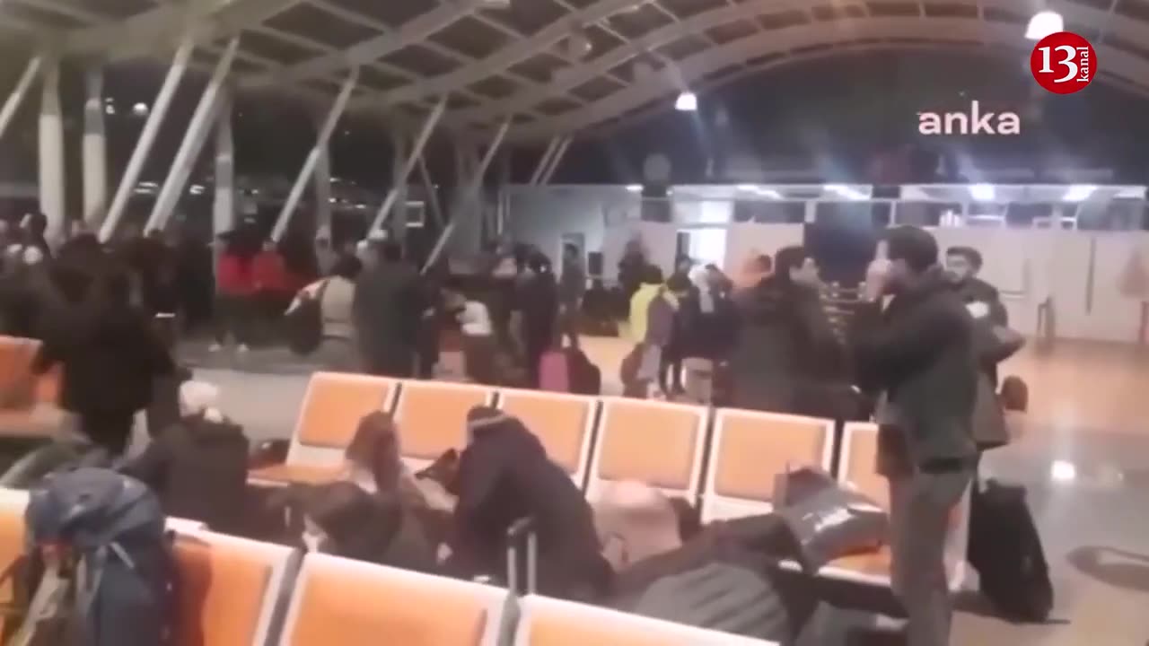 The moment quake hits airport – People lay on the ground in panic