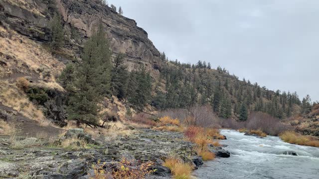 Central Oregon – Steelhead Falls – High Desert Paradise – 4K