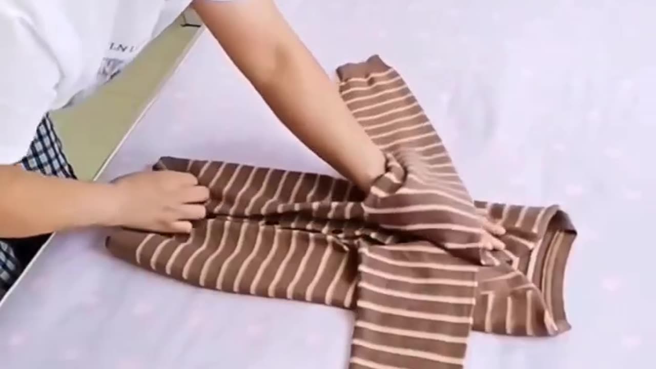 Easiest way to fold clothes