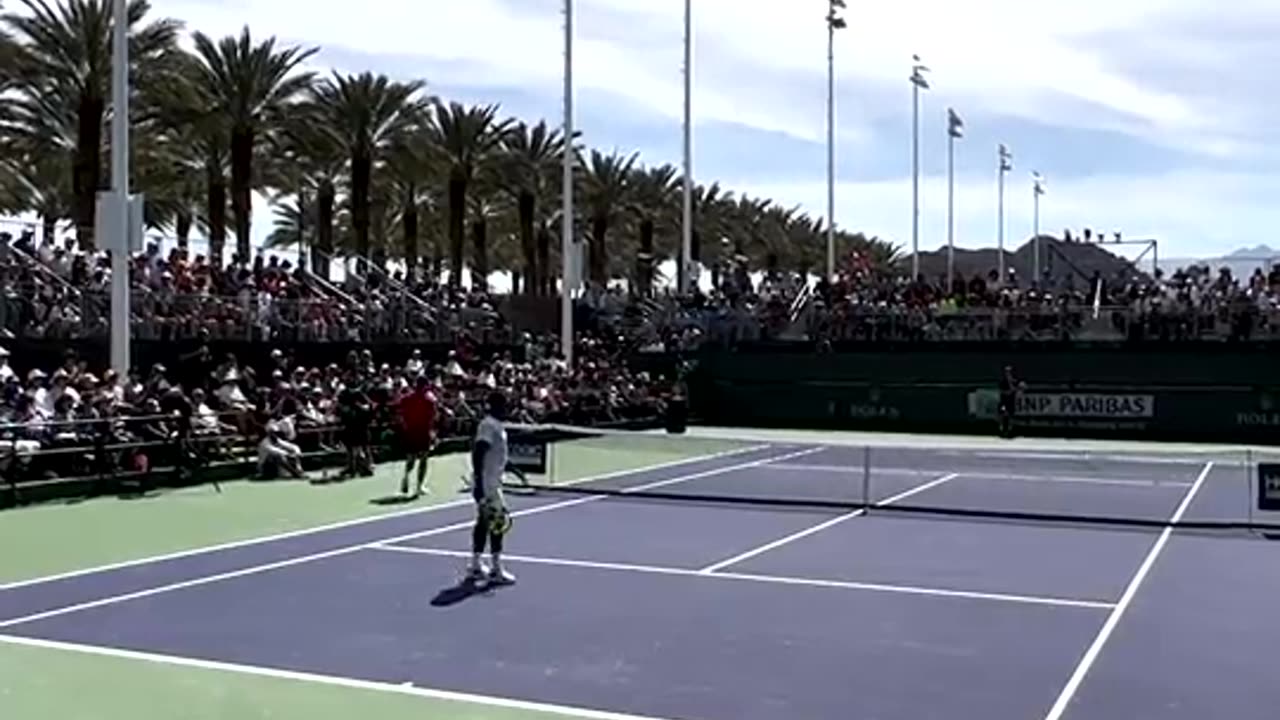 Carlos alcaraz and Tiafoe hit the practice courts in Indian Wells 🌴 #TennisParadise