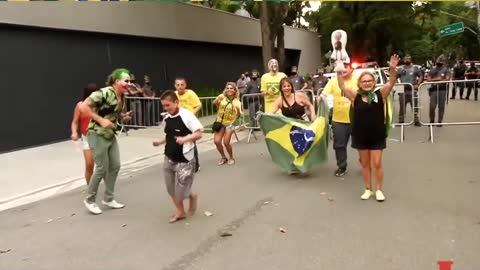 MUSICA JOÃO DORIA - CALCINHA APERTADA CAI CAI