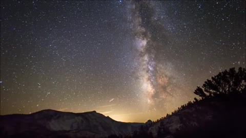 Time Lapse of the Pre-Dawn above Half Dome in Yosemite National Park