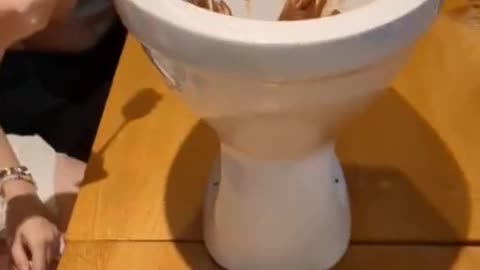 Cake serve in toilet