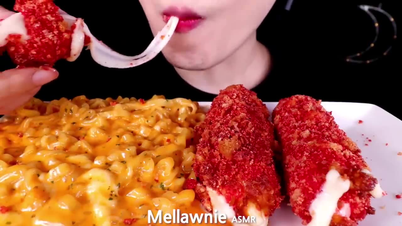 ASMR GIANT CHEETOS CHEESE STICKS, CHEESY CARBO FIRE NOODLE 대왕 치토스 치즈스틱, 까르보불닭EATING SOUNDS MUKBANG먹방