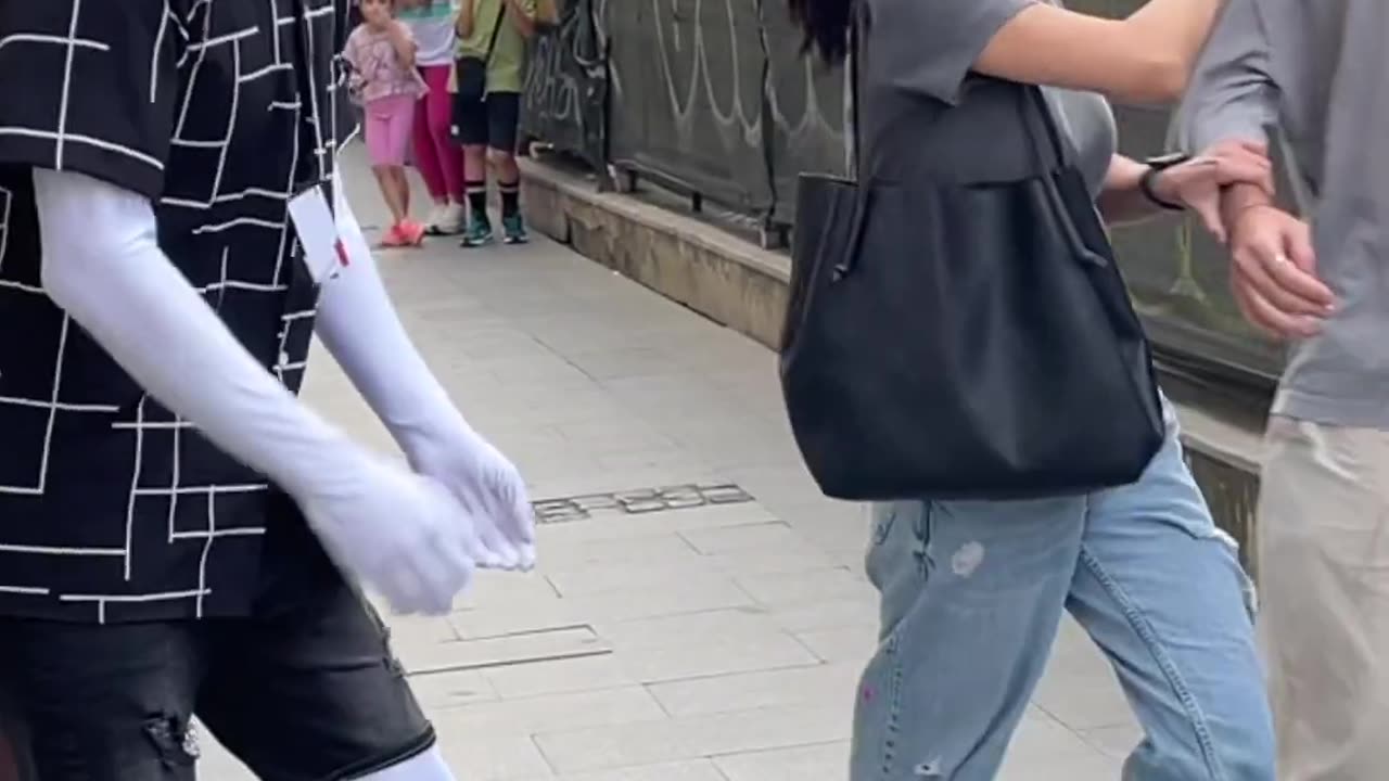 Mannequin Madness- Epic Prank Caught on Camera!