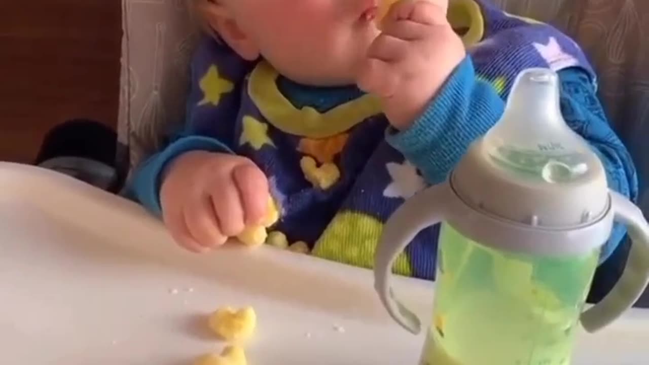 Sleeping while tryna eat