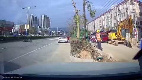 Two Pedestrians And Motorcyclist Crashed By Speeding Car