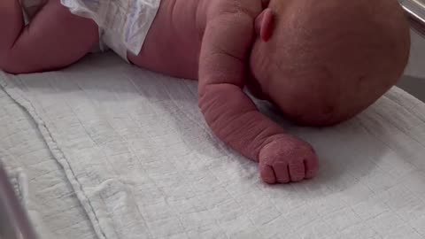 I still can’t believe this happened #3daysold #babygirl #crawling #tummytime #baby
