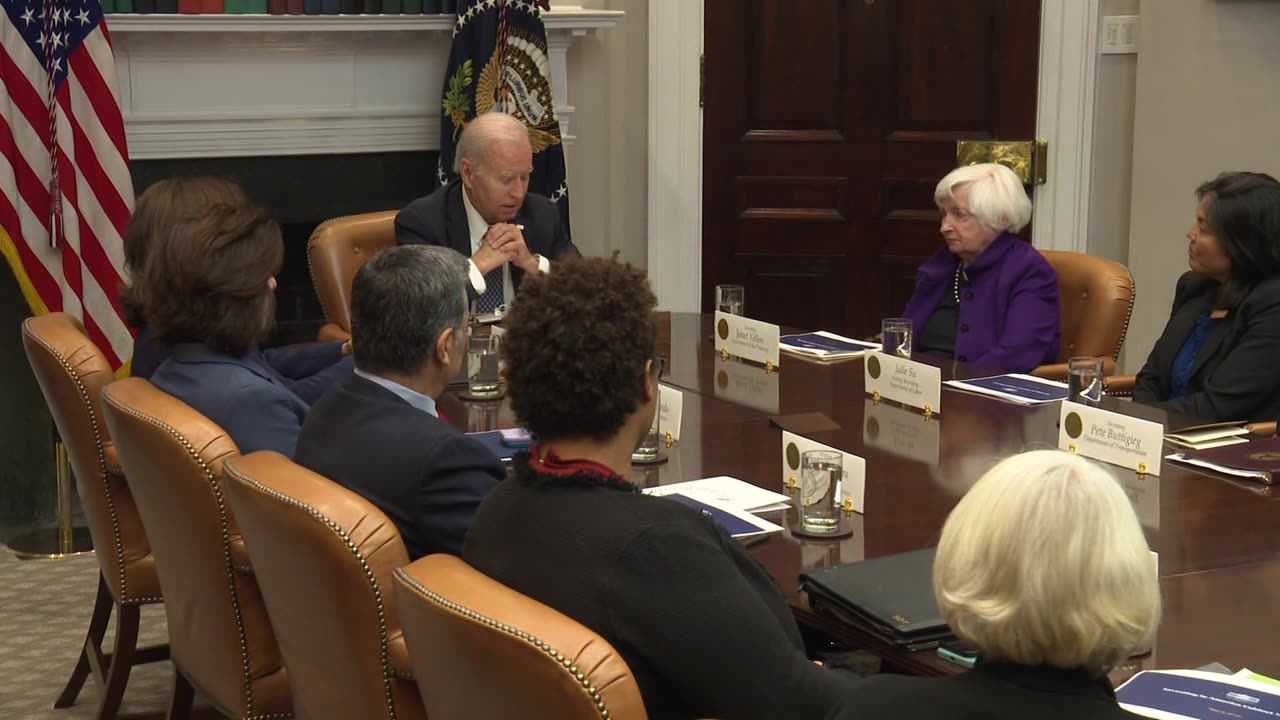 Pres. Biden meets with cabinet on investment agenda