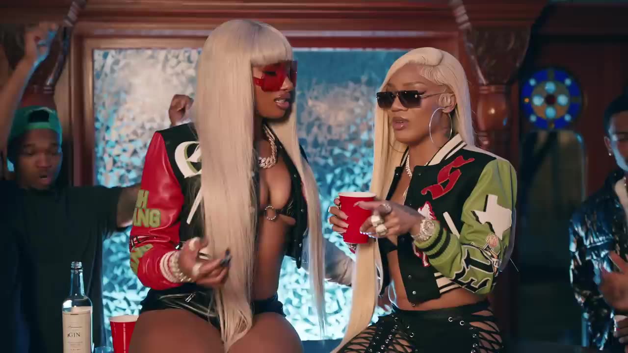 Glorilla~wanna be feat megan thee stallion