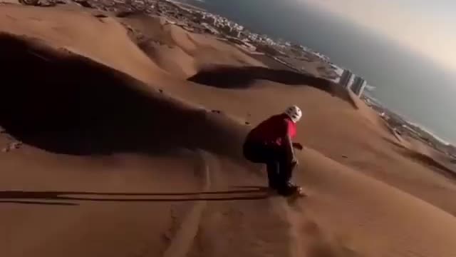 We can even sandboard in the desert! 😄