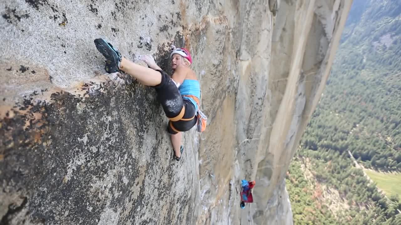 Petzl athlete Emily Harrington sends Golden Gate (5.13 VI) in El Capitan