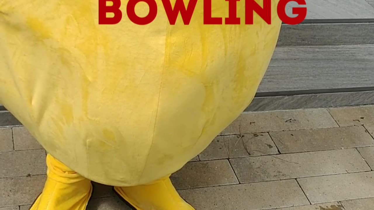 See this electromouse pikachu pal teach kids how to play the Poke Bowling game