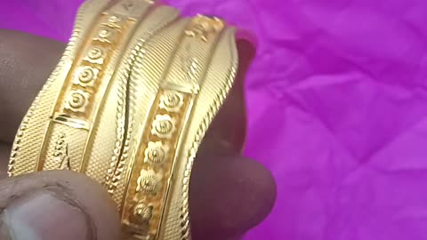 Gold bangle bracelet design