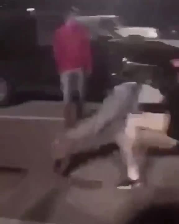 Tough guy gets embarrassed by smallest guy, bullying gone wrong. INSTANT KARMA