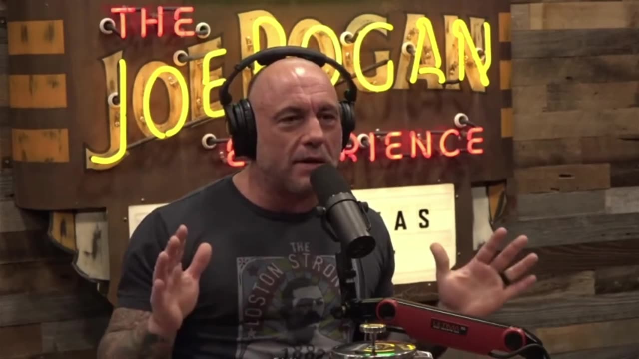 Joe Rogan impersonates Biden