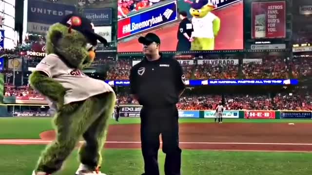 Houston Astros' Dancing Security Guard