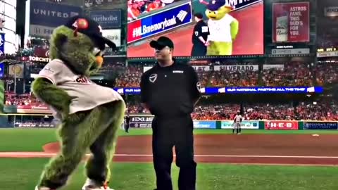 Houston Astros' Dancing Security Guard