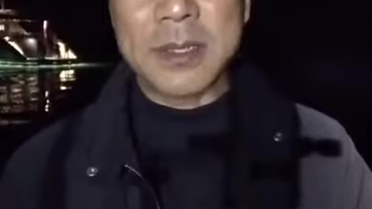 20180911 在船上与大家听音乐 并承诺给中国老兵捐两亿美元