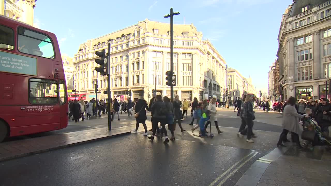 Moped crime in London – BBC London News