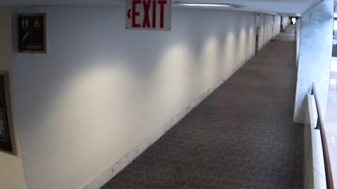 1469HSOB02SH211Hallway_2021-01-06_14h00min01s847ms.mp4