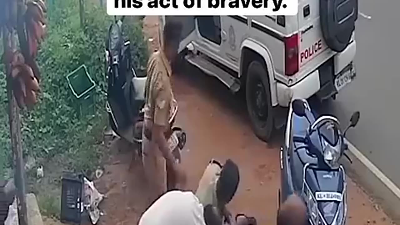 This Kerala policeman’s bravery went viral on the internet as he subdued a man wielding a machete