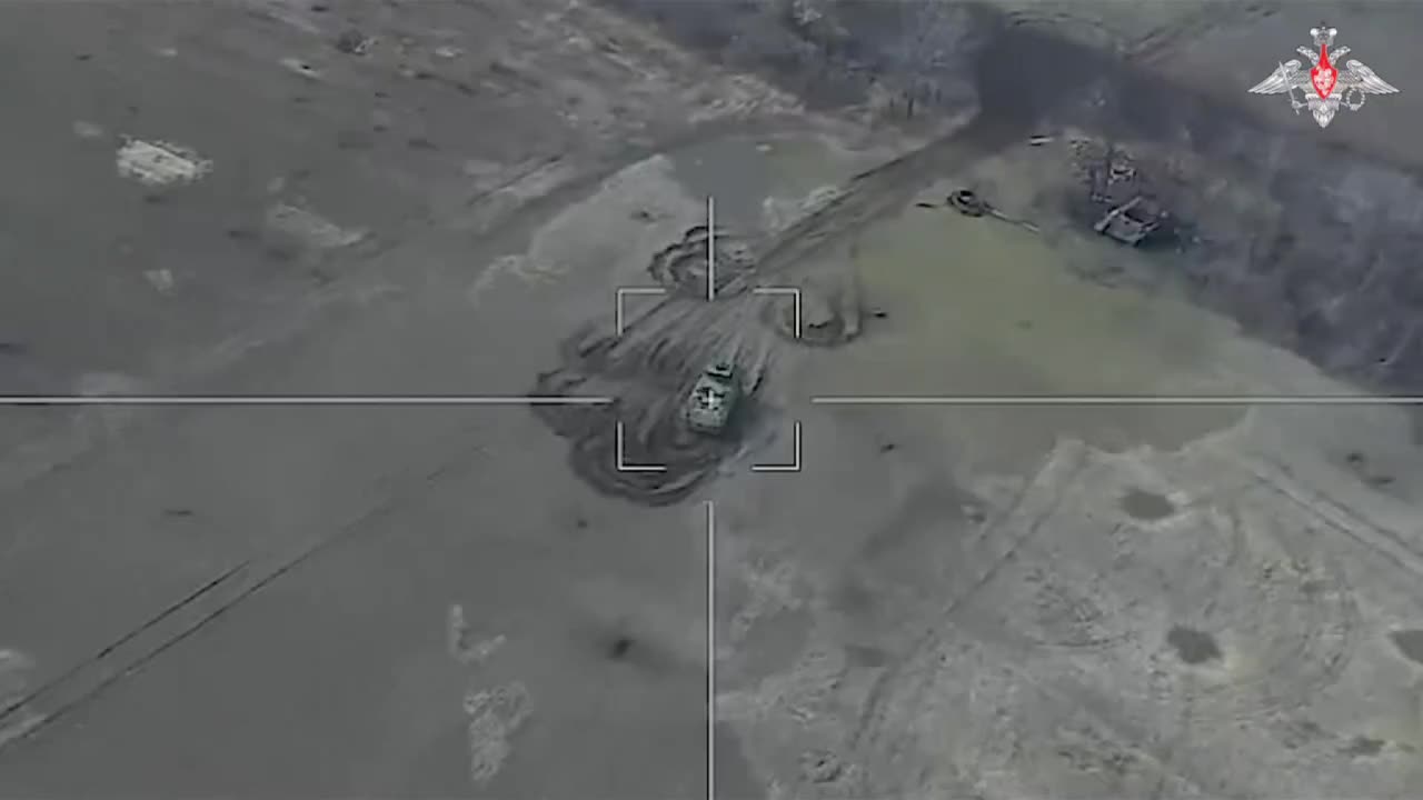 Russian kamikaze drone destroys British Stormer HVM at the front
