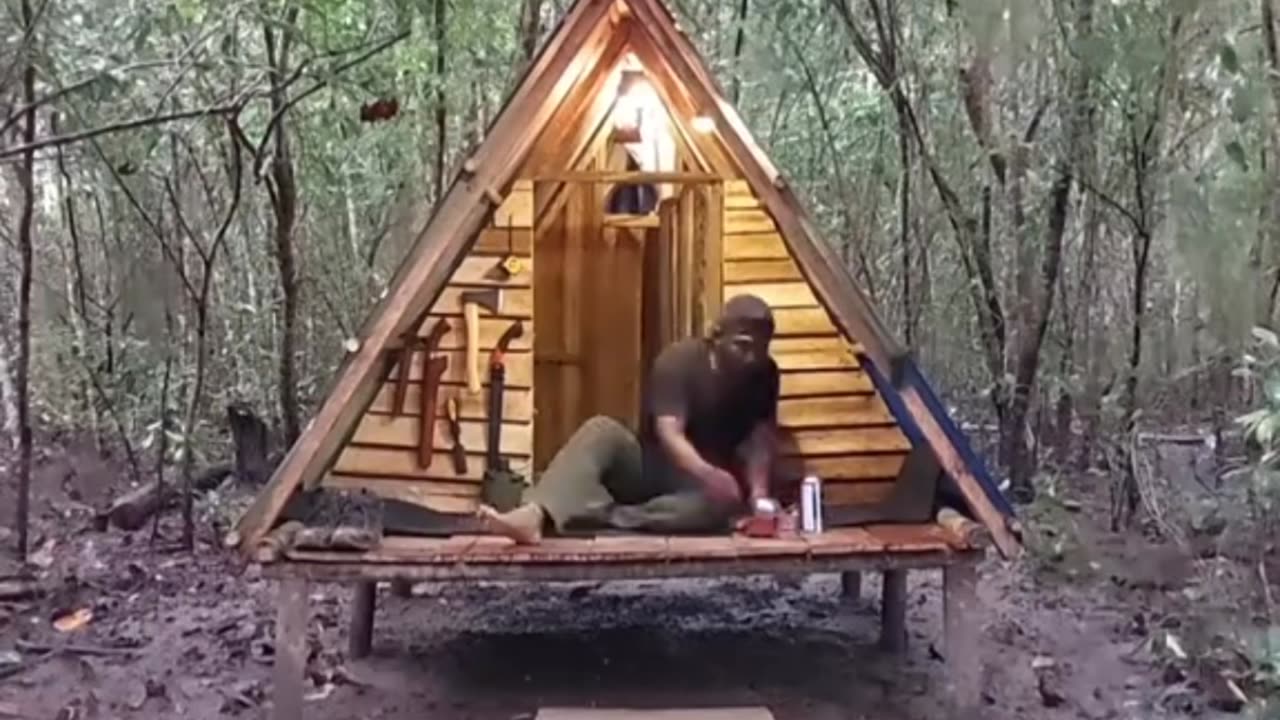 Wild camp bushcraft