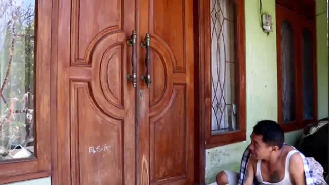 AMAZING FUNNY VIDEO AT ONE STOP BALI COMEDY JUST FOR LAUGHES