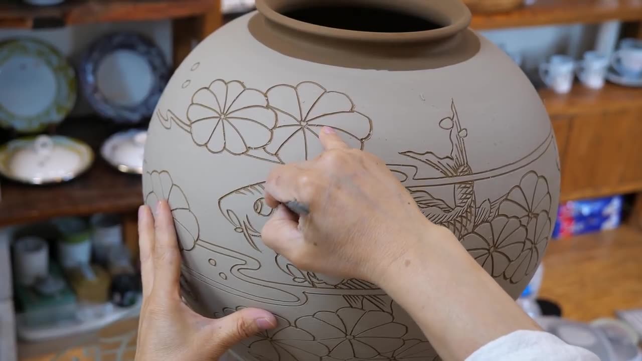 Extraordinary! The process of making traditional Korean pottery. Korean pottery teacher