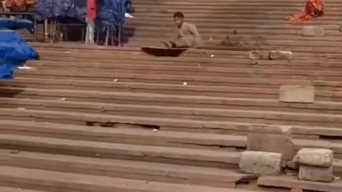 Hahahaaaa skating hack on stairs