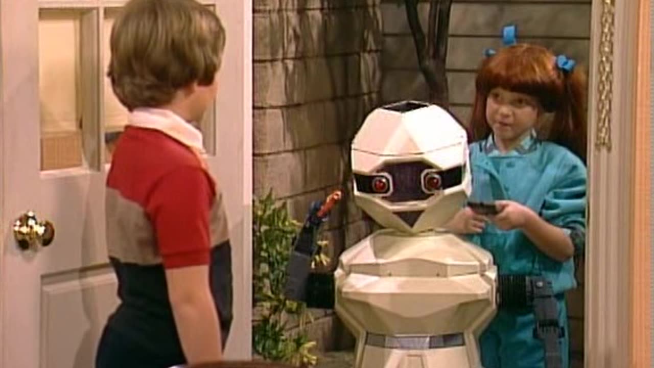 Small Wonder, Episode 2, Season 1. "The Neighbors"