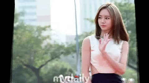 Girl's Day Hyeri to Park Bogum 'Husband! I'm watching you well'