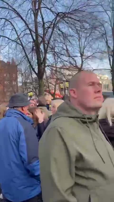 Belfast, Northern Ireland: Massive vaccine passport protest Nov. 20, 2021