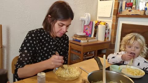 2022-10-04 (1) - Rangement du dressing, round 2 - Twitch Triskelina