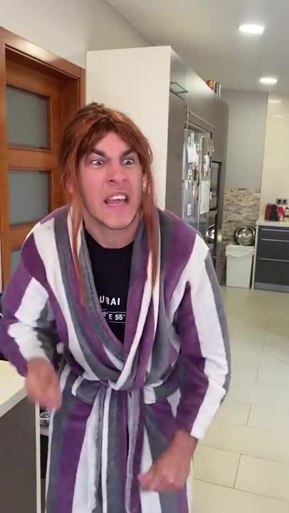 CUANDO le PEDIAS mas COMIDA a tu MADRE #shorts #viral.