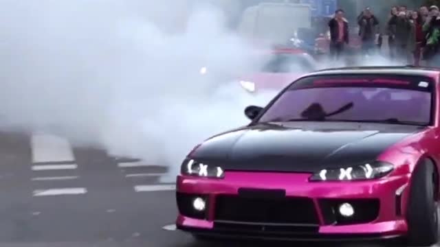 Leaving a car meet in style