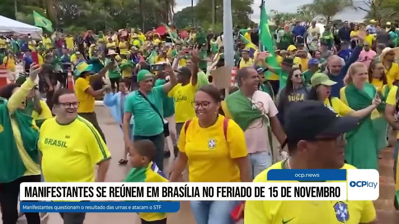 Manifestantes se reúnem em Brasília no feriado de 15 de novembro