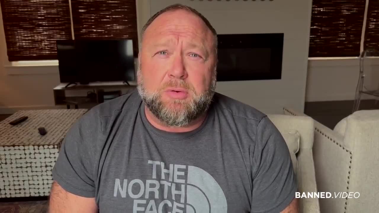 A Powerful New Years Message From Alex Jones!