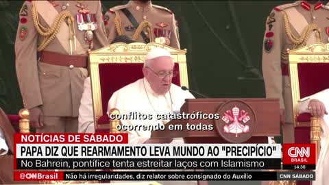 Papa diz que rearmamento leva mundo ao "precipício"